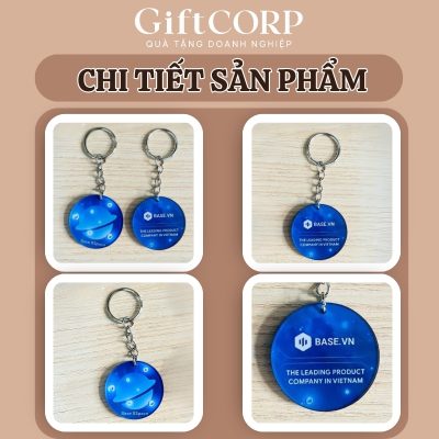 Hình ảnh thực tế màu sắc và logo trên móc khóa