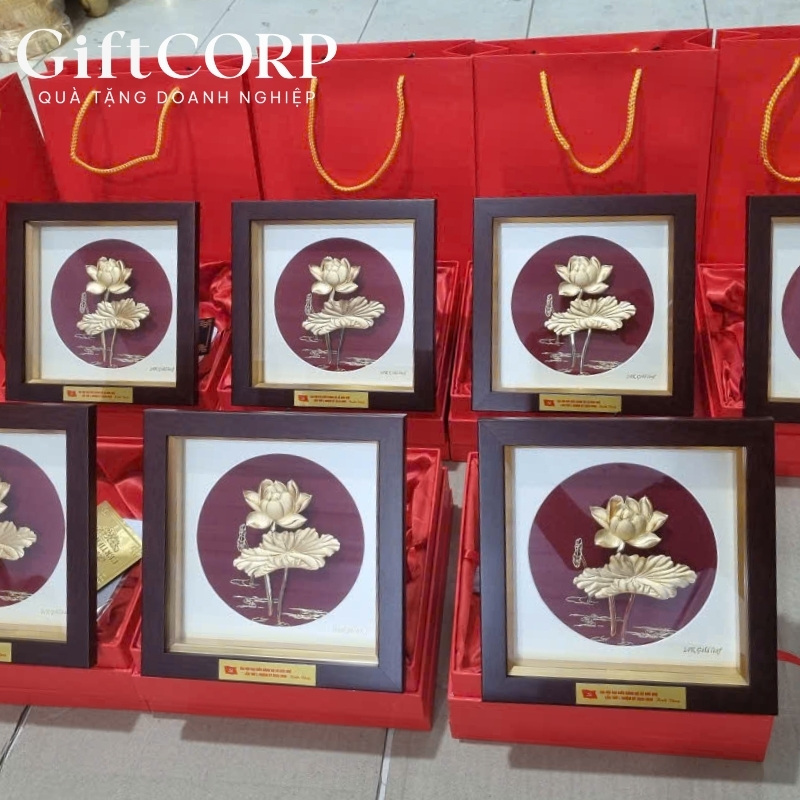 Tranh dát vàng quà tặng