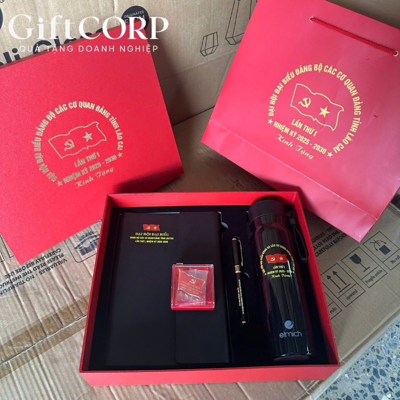 Quà tặng Đại hội