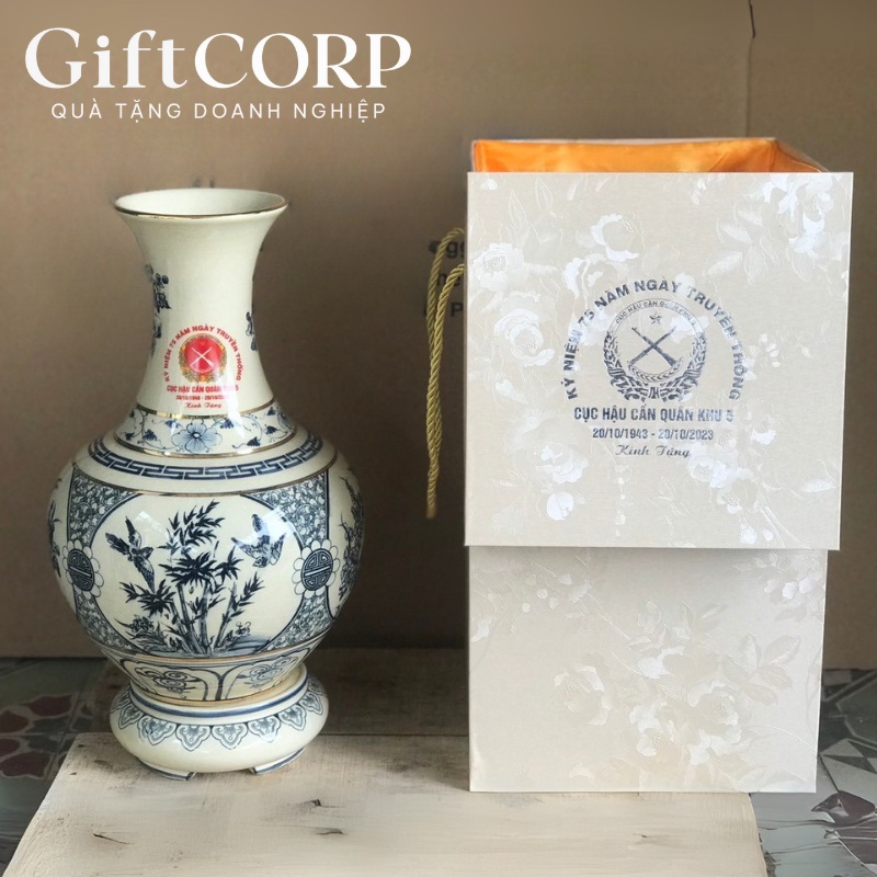 Binh gốm phong thủy in logo quà tặng